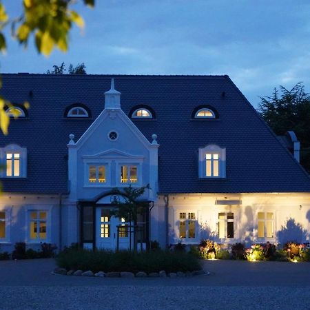 Landhaus Luetjenhof Hotel Großenbrode Екстериор снимка